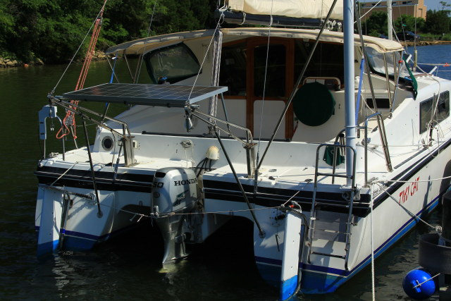 Used Sail Catamaran for Sale 1993 Gemini 3200 Deck & Equipment